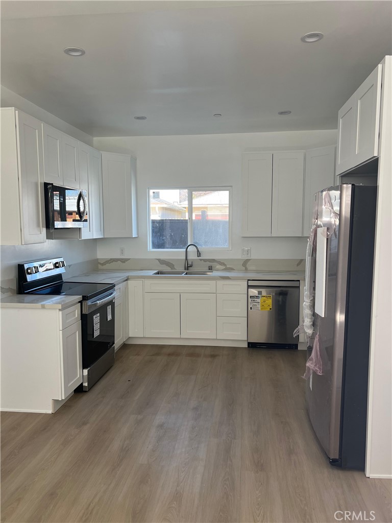 19943 Covello Street Winnetka, CA 91306 - Photo 8 of 24