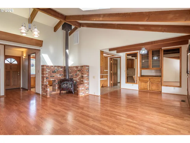 $589,000 | 199 Blands Lane, Roseburg, OR 97471