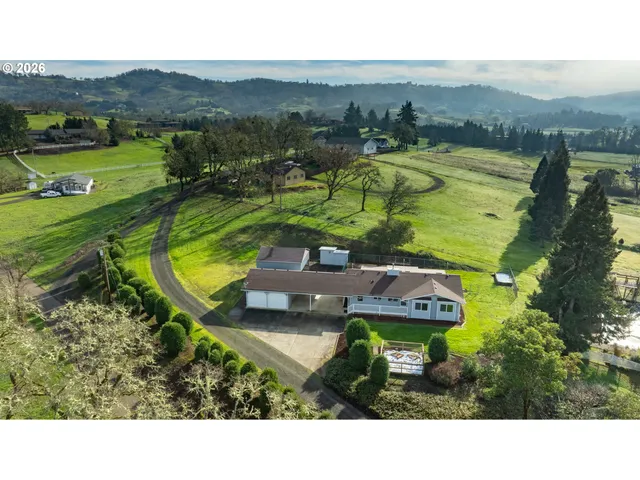 $589,000 | 199 Blands Lane, Roseburg, OR 97471
