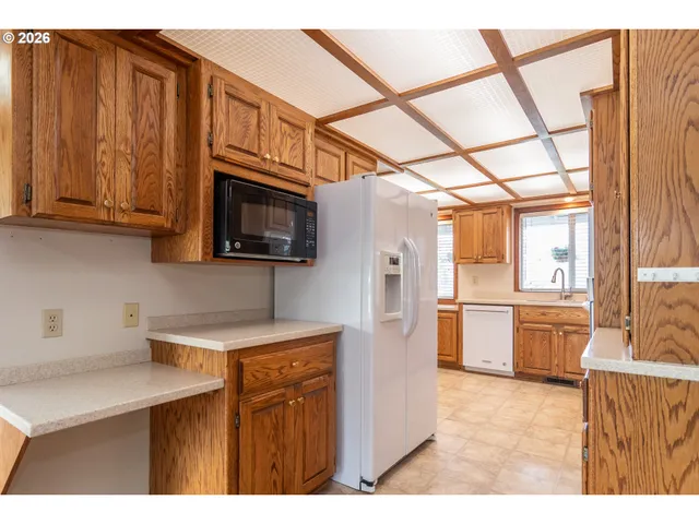 $589,000 | 199 Blands Lane, Roseburg, OR 97471