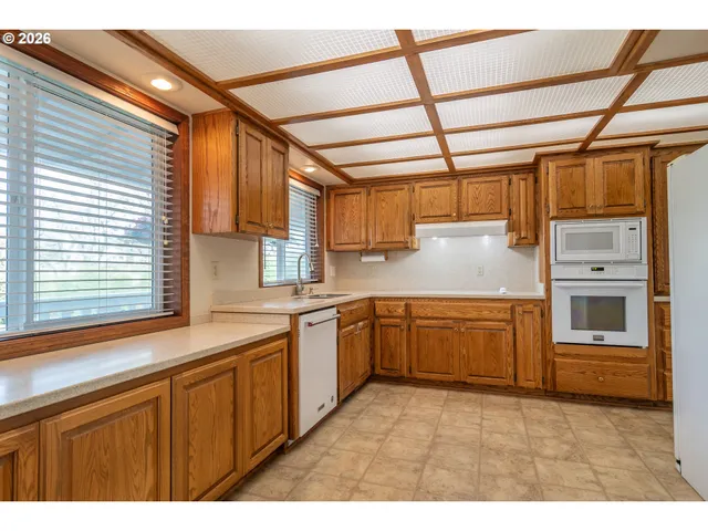 $589,000 | 199 Blands Lane, Roseburg, OR 97471