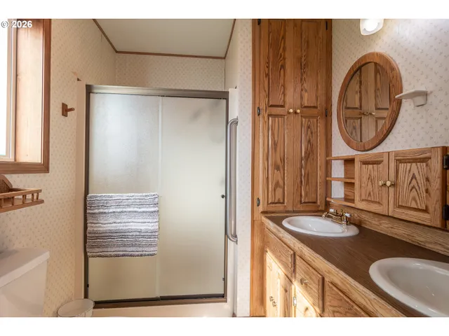 $589,000 | 199 Blands Lane, Roseburg, OR 97471