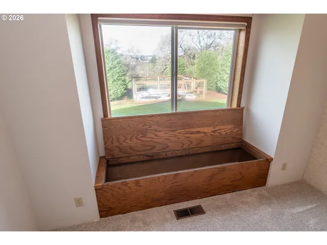 $589,000 | 199 Blands Lane, Roseburg, OR 97471