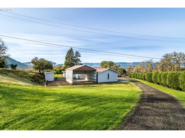 $589,000 | 199 Blands Lane, Roseburg, OR 97471