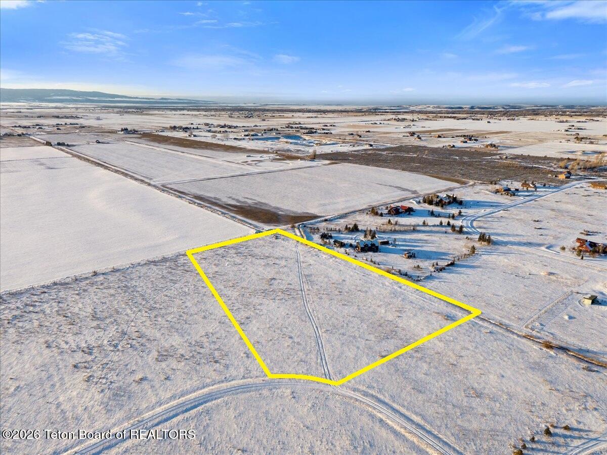 443 Treasure Mountain Loop Driggs, ID 83422 - Photo 14 of 20 Aerial_Looking_NW_Outline_2_appx