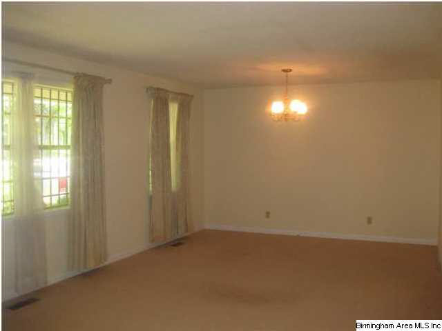 625 Shady Glen Road Anniston, AL 36201 - Photo 6 of 27