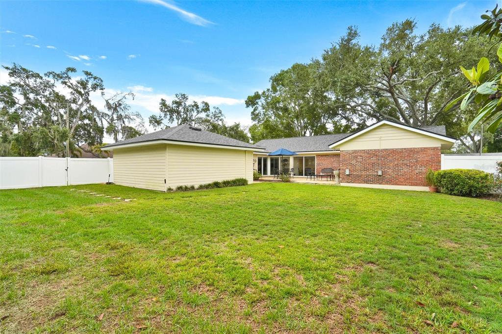 11816 Lipsey Road Tampa, FL 33618 - Photo 39 of 50
