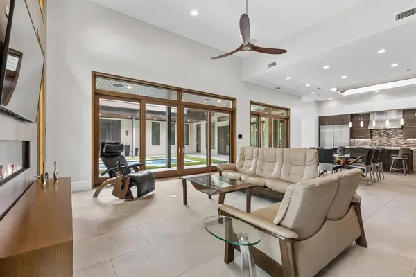 $1,950,000 | 548 Oak Grove Lane, Coppell, TX 75019