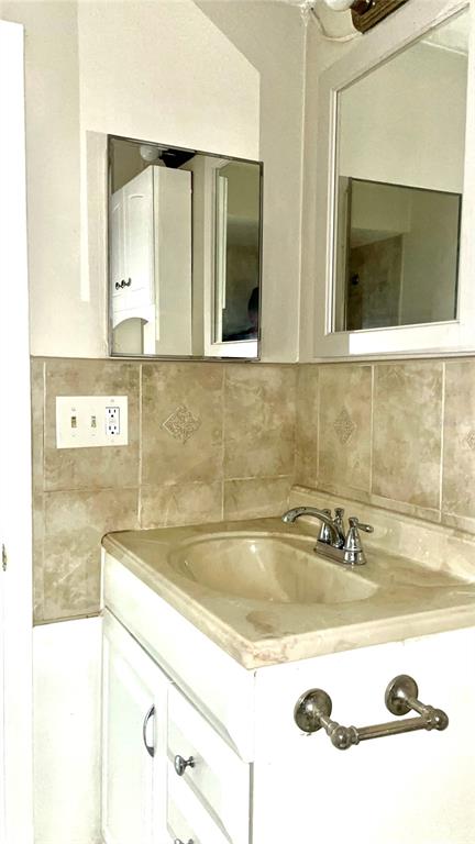 4211 Sheldon Place, Unit 4211 New Port Richey, FL 34652 - Photo 10 of 25