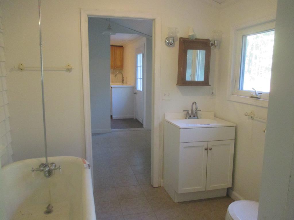 24335 Savannah Road Hallwood, VA 23359 - Photo 5 of 16 Full bath downstairs