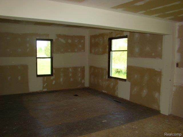 1672 Morris Road Lapeer, MI 48446 - Photo 3 of 15 DSC06125.JPG