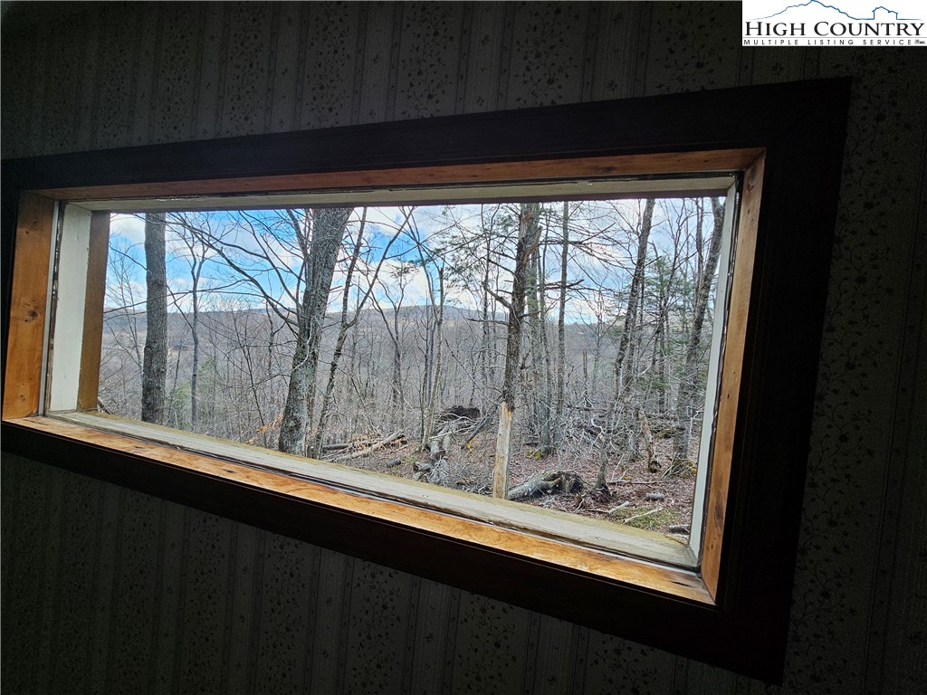 109 Foxgrape Hollow Road Beech Mountain, NC 28604 - Photo 22 of 50 a view of a room that has a large window