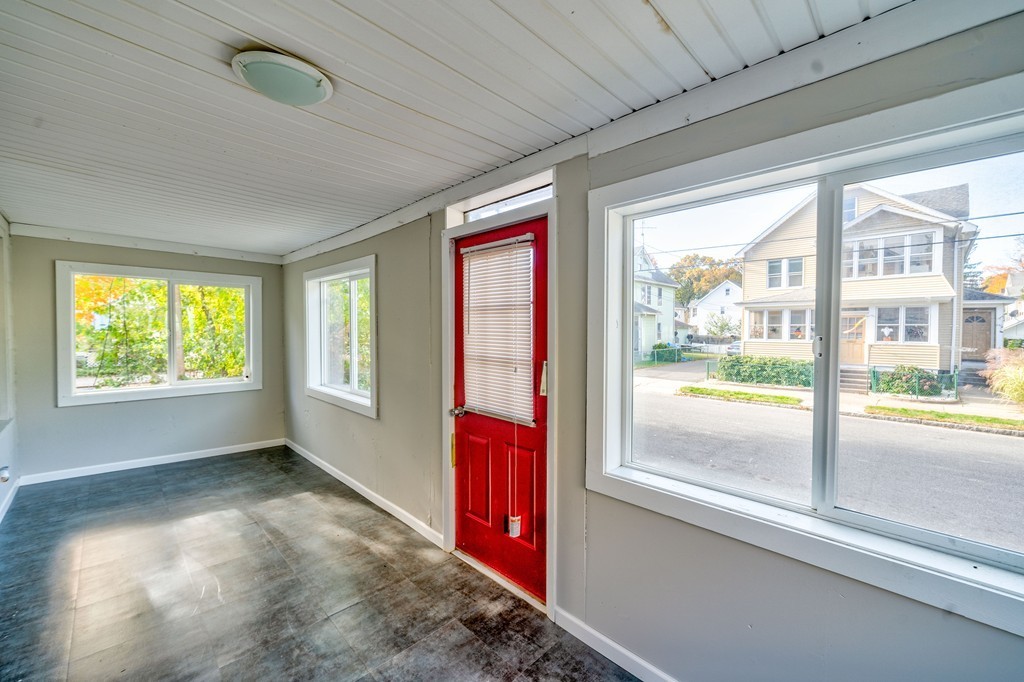 247-249 Commonwealth Avenue Springfield, MA 01108 - Photo 14 of 26 a view of an empty room and window