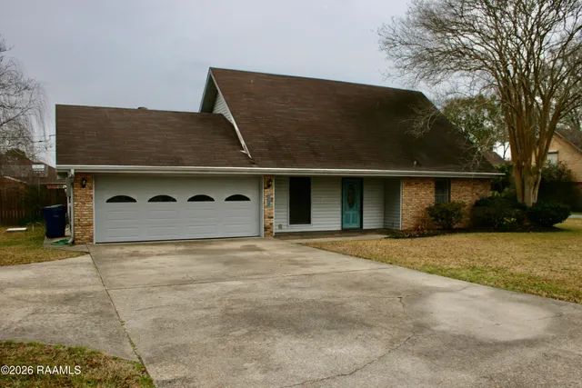$212,500 | 5824 John Boudreaux Road, Abbeville, LA 70510