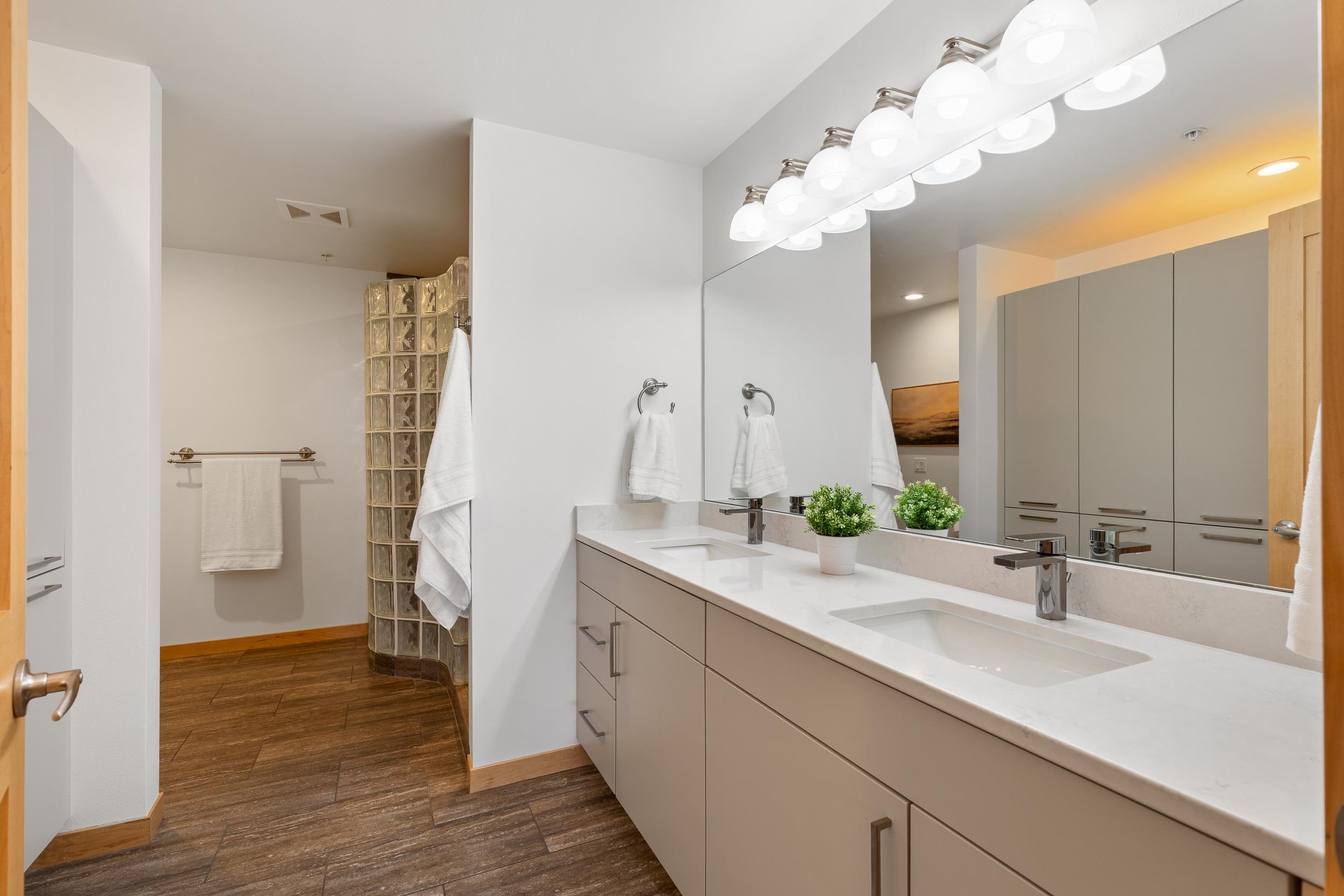 625 North Segoe Road, Unit 702 Madison, WI 53705 - Photo 16 of 30