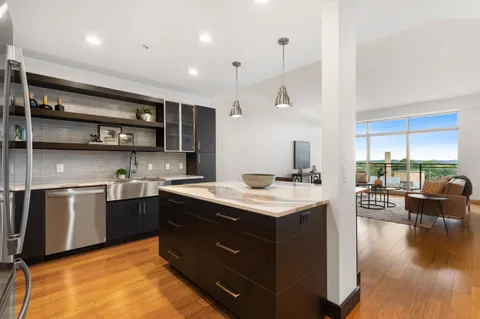 $600,000 | 625 North Segoe Road, Unit 702, Madison, WI 53705