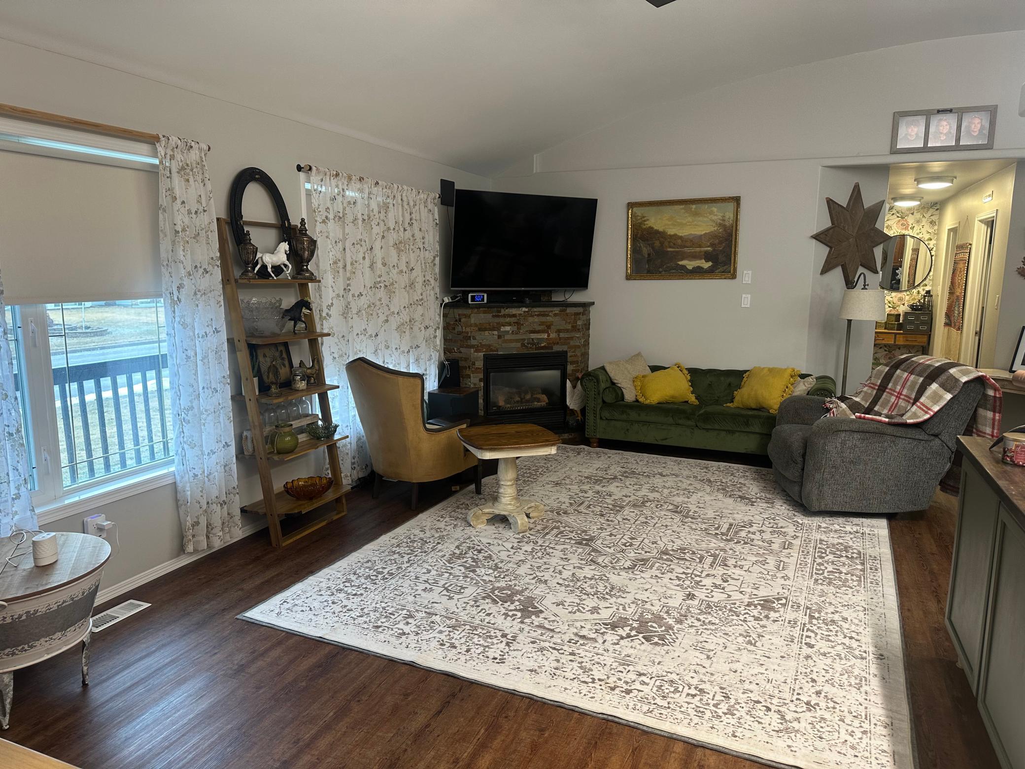 306 7th Street Southwest Roseau, MN 56751 - Photo 13 of 57