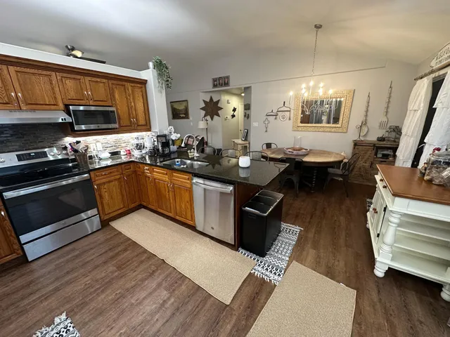 $359,999 | 306 7th Street Southwest, Roseau, MN 56751