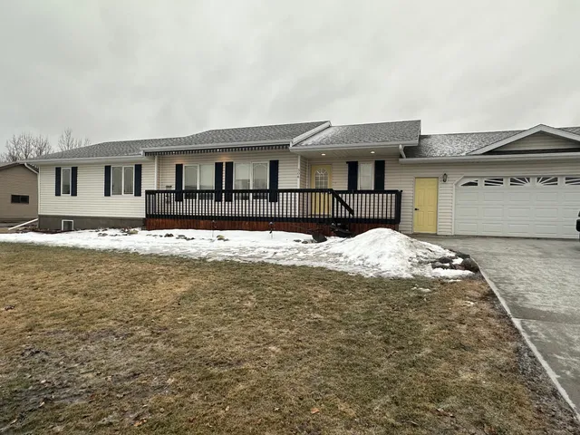 $359,999 | 306 7th Street Southwest, Roseau, MN 56751