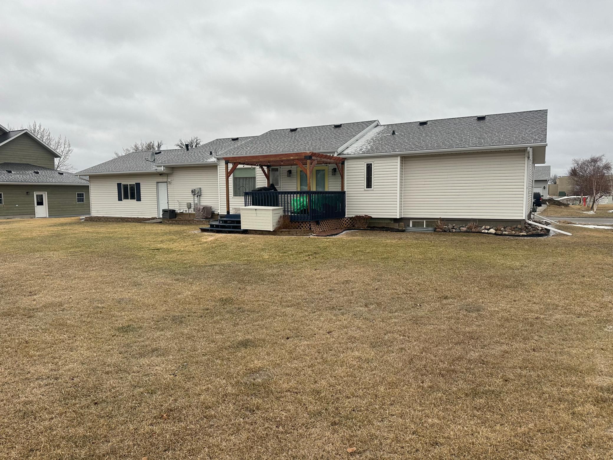 306 7th Street Southwest Roseau, MN 56751 - Photo 5 of 57