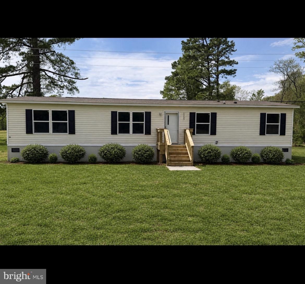 1555 Tavern Run Road Hague, VA 22469 - Photo 1 of 9 a view of outdoor space and yard