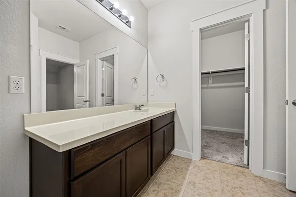$2,095 | 5800 Marostica Lane, Unit 70, Round Rock, TX 78665