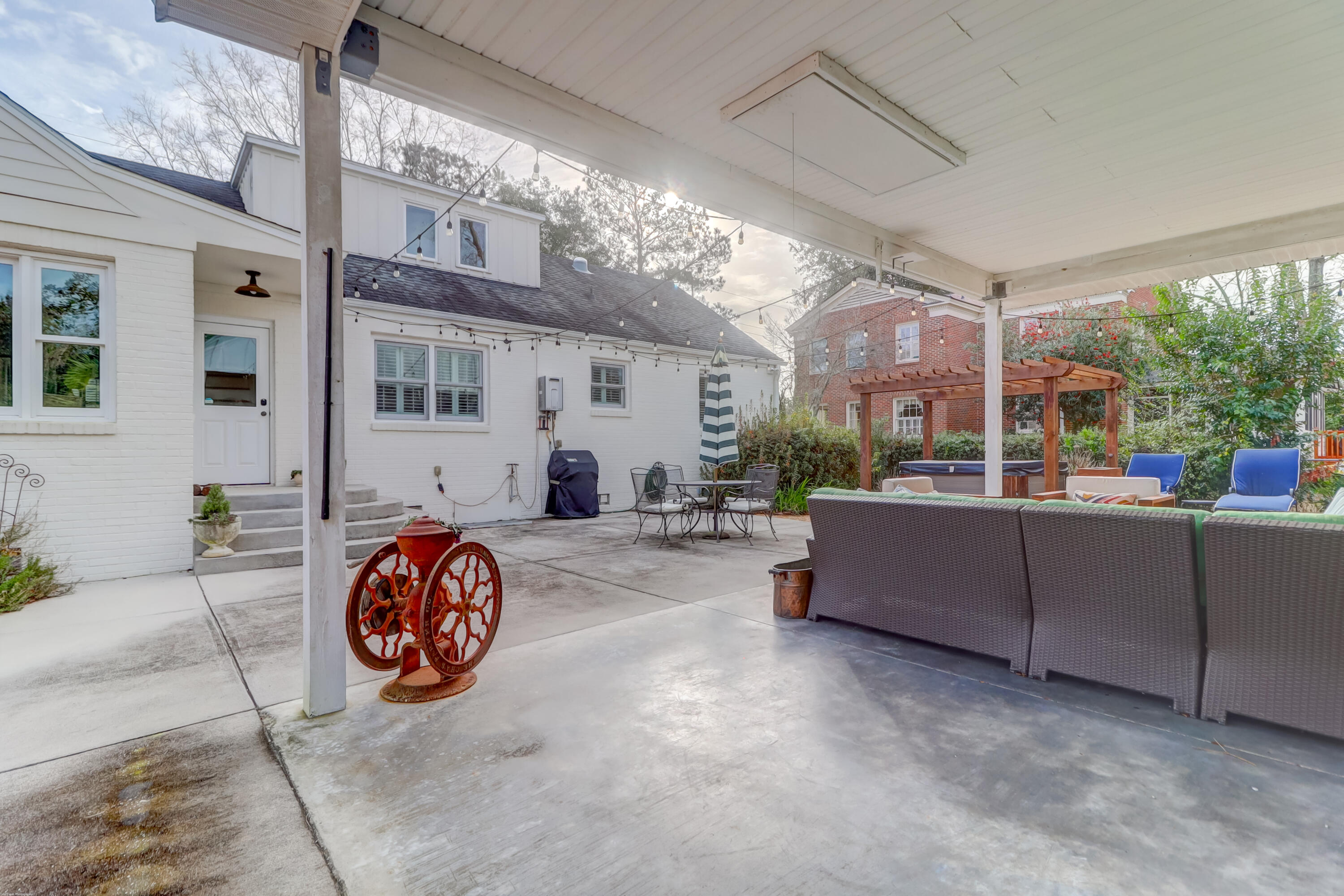 122 Folly Road Charleston, SC 29407 - Photo 7 of 48 122 Folly (9)