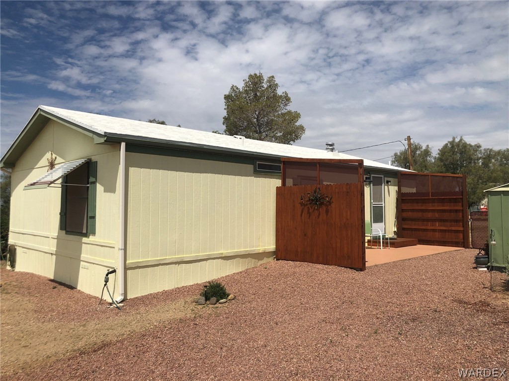 3968 Bosque Road Golden Valley, AZ 86413 - Photo 2 of 35