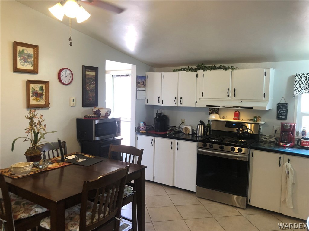 3968 Bosque Road Golden Valley, AZ 86413 - Photo 21 of 35