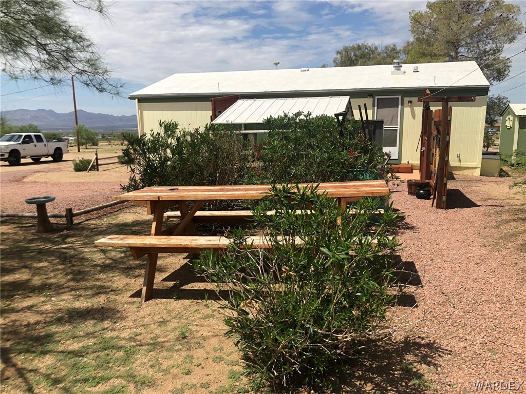 3968 Bosque Road Golden Valley, AZ 86413 - Photo 3 of 35