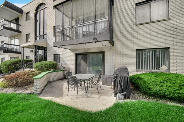 $175,000 | 5715 129th Street, Unit 1C, Crestwood, IL 60418