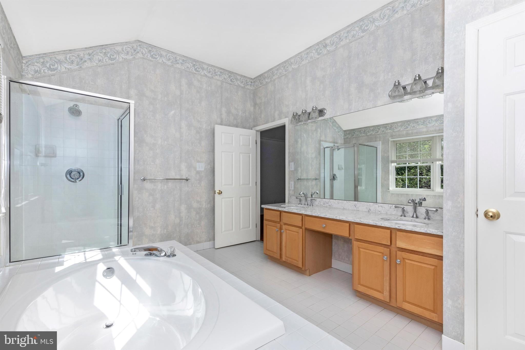 17 Norristown Road Blue Bell, PA 19422 - Photo 24 of 39 Quartz double vanity
