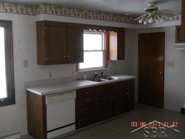 2164 Anderson Road Saginaw, MI 48603 - Photo 2 of 5 20351643-1.JPG
