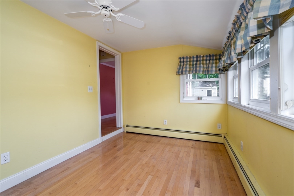 7 Wethersfield Street Rowley, MA 01969 - Photo 12 of 25 Gallery Image 12