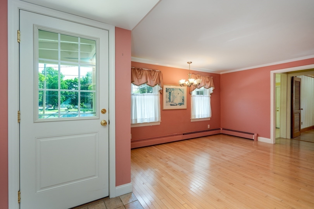 7 Wethersfield Street Rowley, MA 01969 - Photo 8 of 25 Gallery Image 8