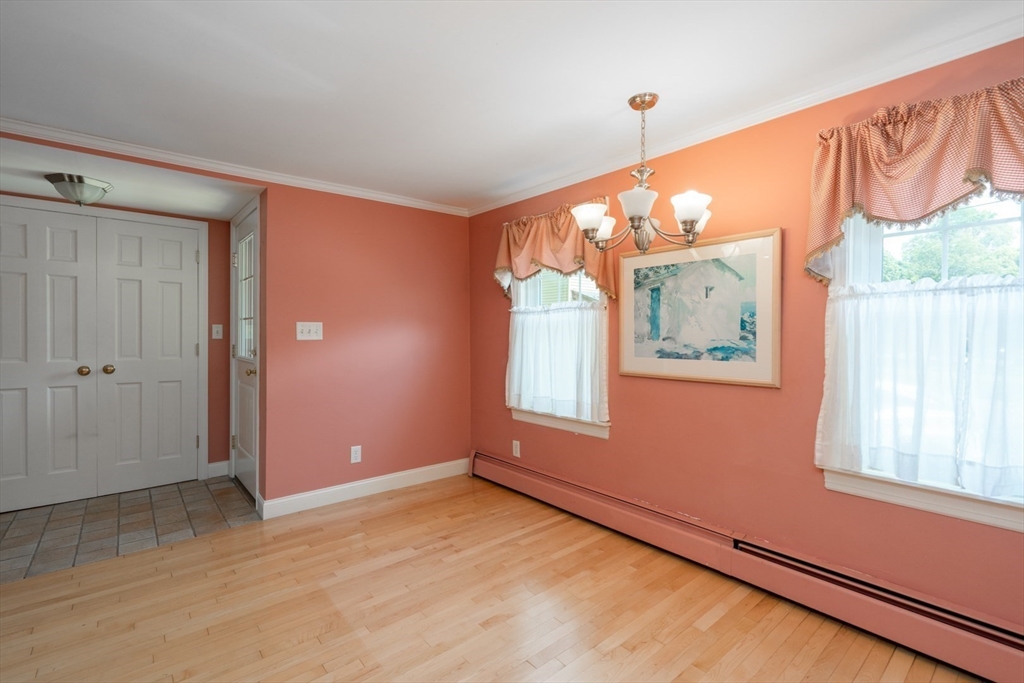 7 Wethersfield Street Rowley, MA 01969 - Photo 9 of 25 Gallery Image 9