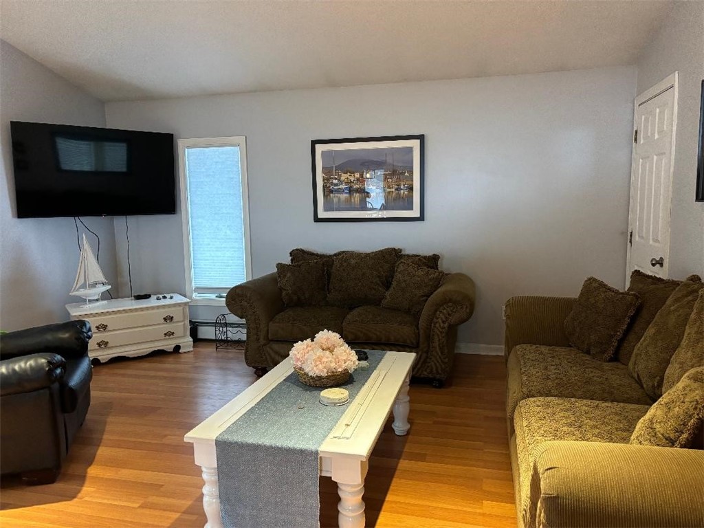 75 Hemlock Road South Kingstown, RI 02879 - Photo 14 of 32