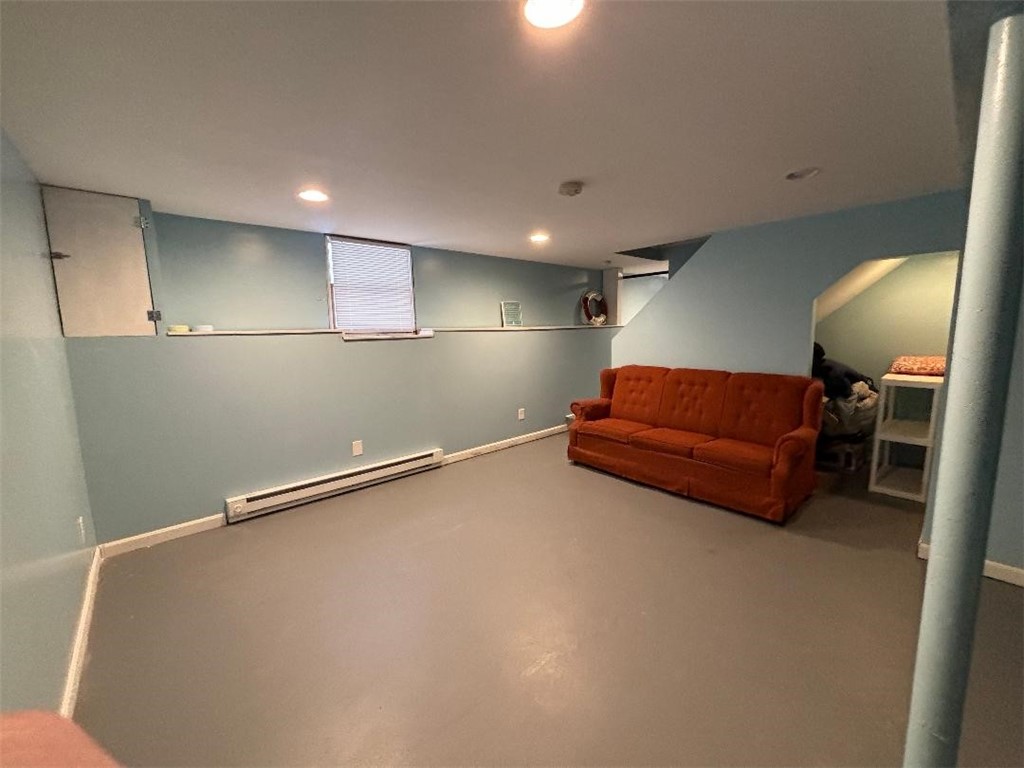 75 Hemlock Road South Kingstown, RI 02879 - Photo 24 of 32