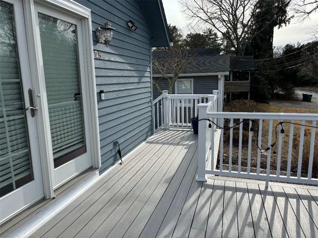 75 Hemlock Road South Kingstown, RI 02879 - Photo 4 of 32