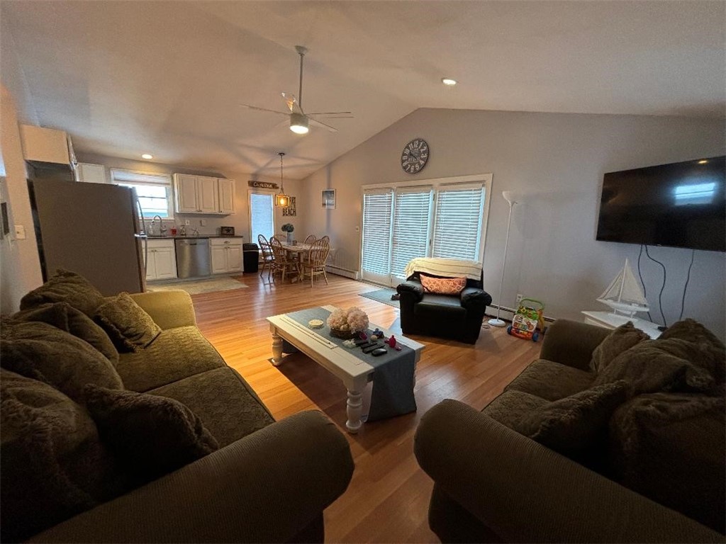 75 Hemlock Road South Kingstown, RI 02879 - Photo 7 of 32