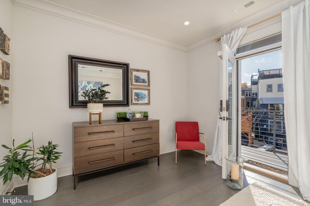 $1,140,000 | 64 U Street Northwest, Unit 2, Washington, DC 20001