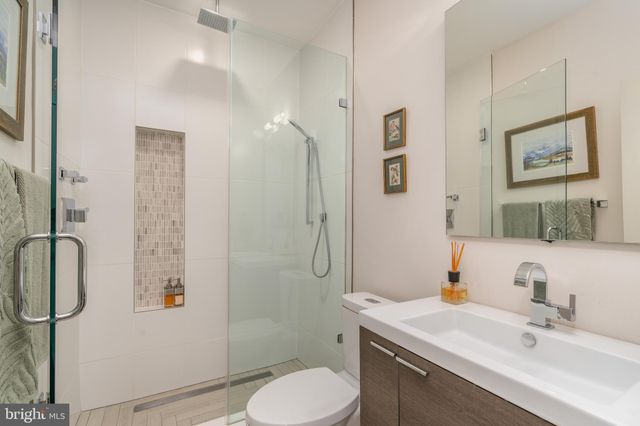 $1,140,000 | 64 U Street Northwest, Unit 2, Washington, DC 20001