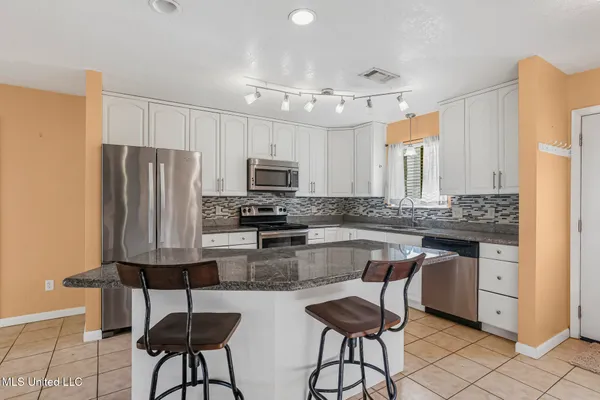 $279,000 | 109 South Wright Avenue, Long Beach, MS 39560