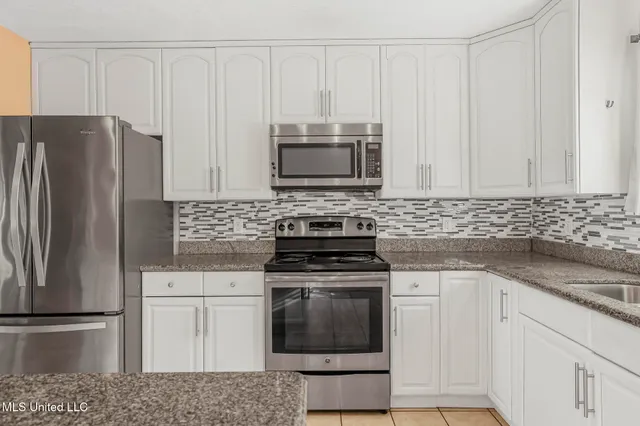 $289,000 | 109 South Wright Avenue, Long Beach, MS 39560