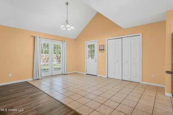 $279,000 | 109 South Wright Avenue, Long Beach, MS 39560