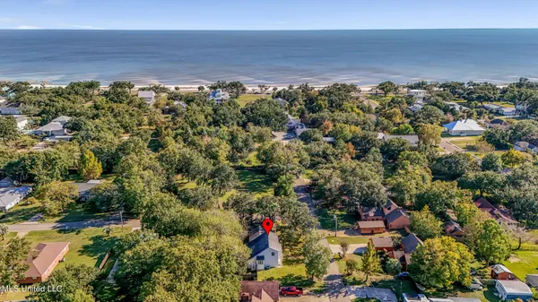 $279,000 | 109 South Wright Avenue, Long Beach, MS 39560