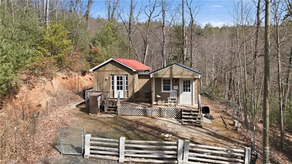 $179,000 | 840 Summit Ridge Road, Purlear, NC 28665