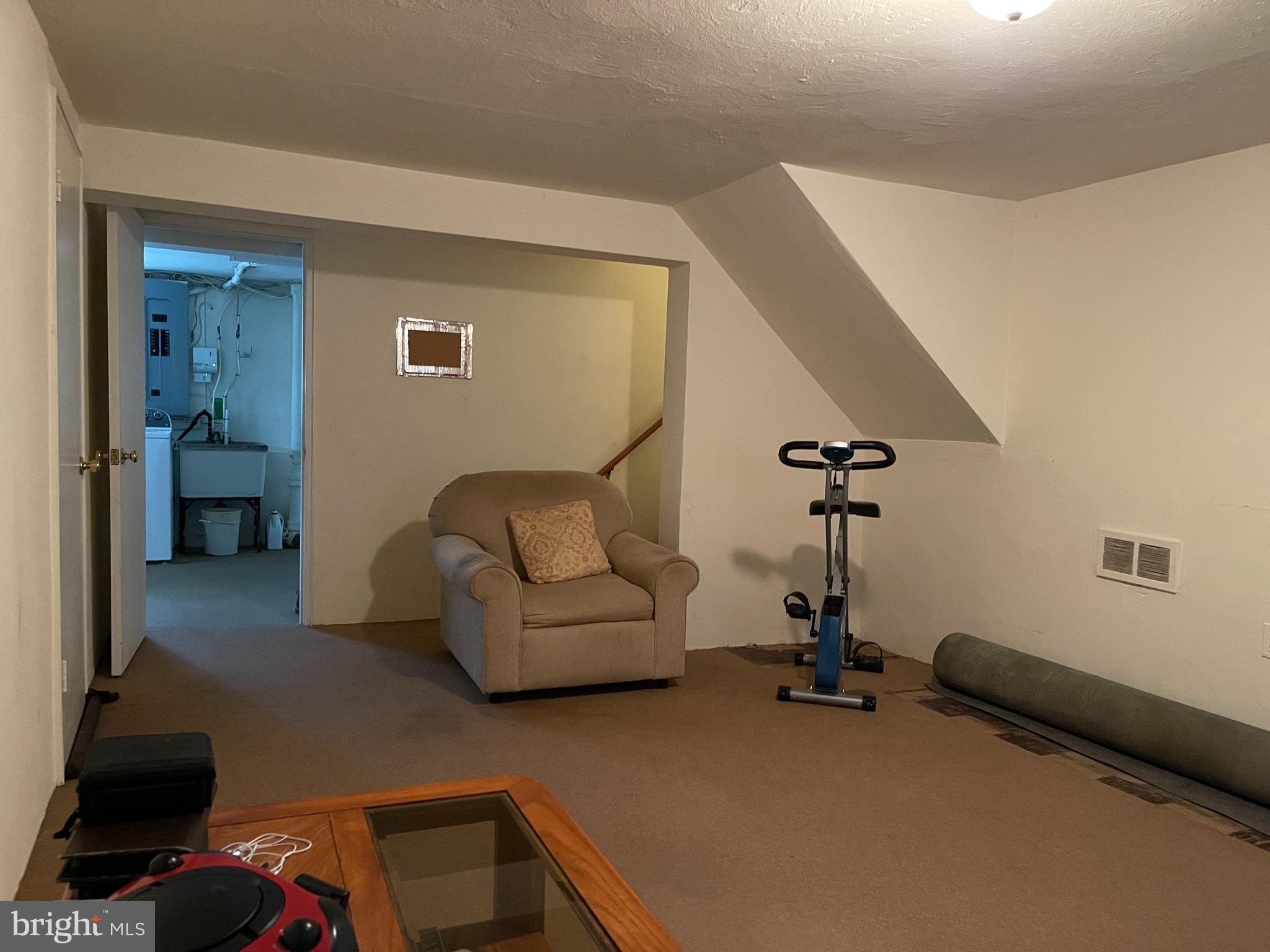 312 Candlewood Road Broomall, PA 19008 - Photo 12 of 17 Gallery Image 12