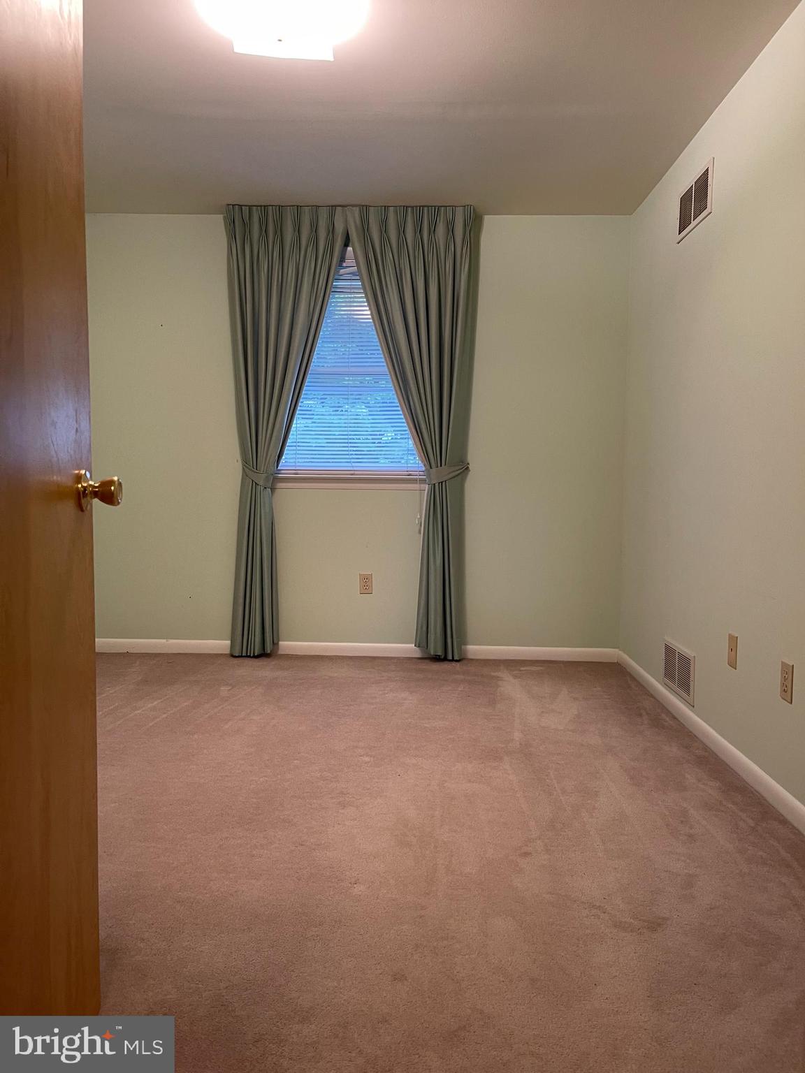 312 Candlewood Road Broomall, PA 19008 - Photo 10 of 17 Gallery Image 10