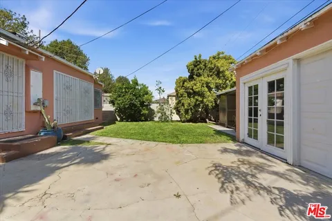 $899,999 | 3810 Olmsted Avenue, Los Angeles, CA 90008